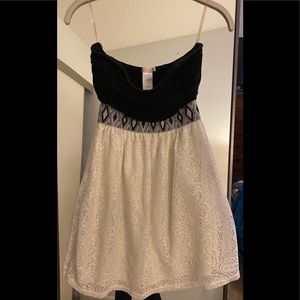 Luna Chix by Zumiez Strapless Dress in Medium
